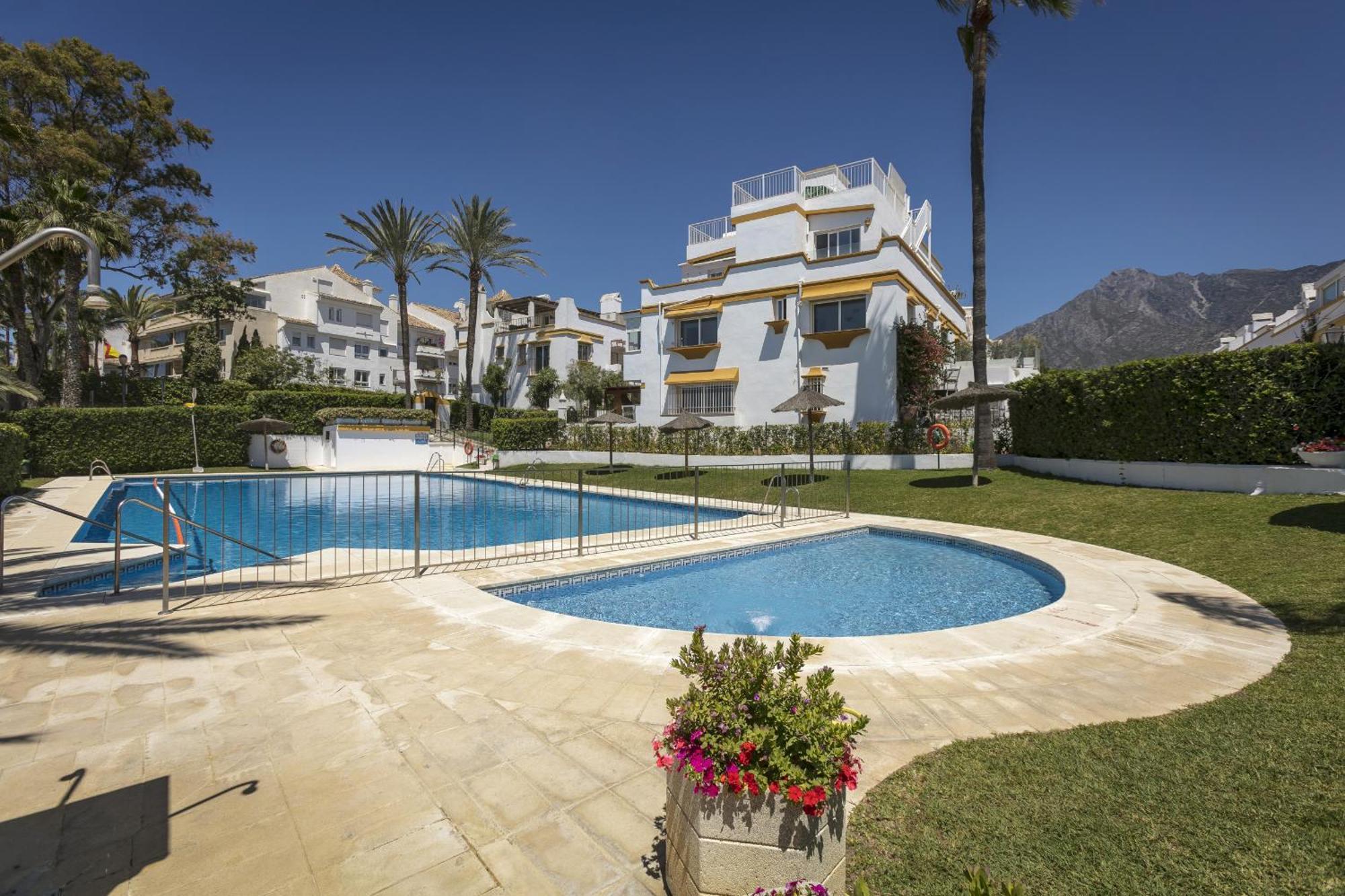 Casa Adriana Villa Marbella Exteriör bild